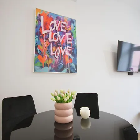Apartament Sunny Przy Rynku Z Klimatyzacja I Parkingiem Kielce Esterno foto